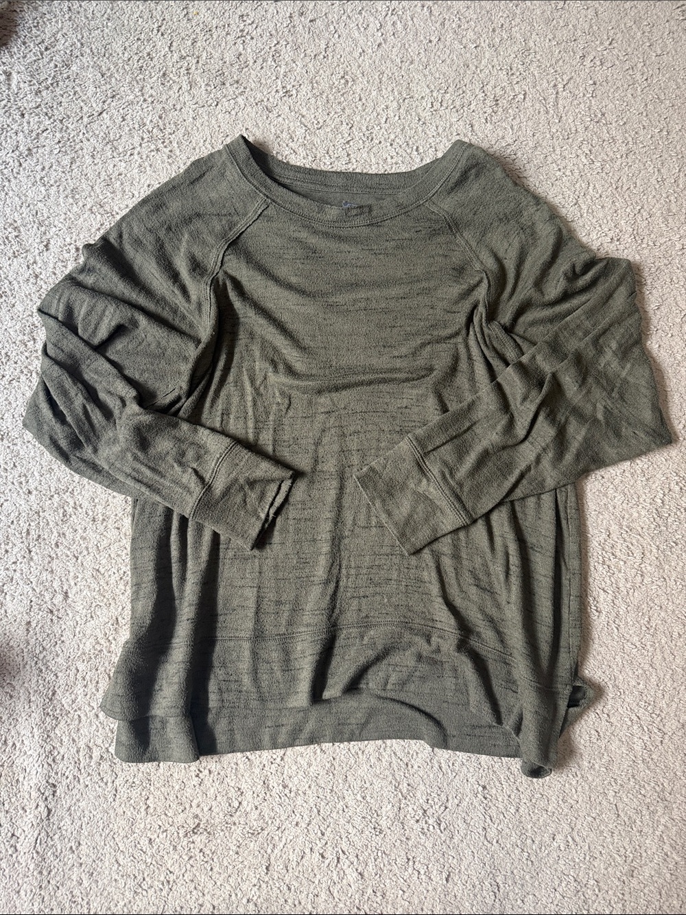 Aerie Womans Olive Green Lightweight Crewneck Sweater